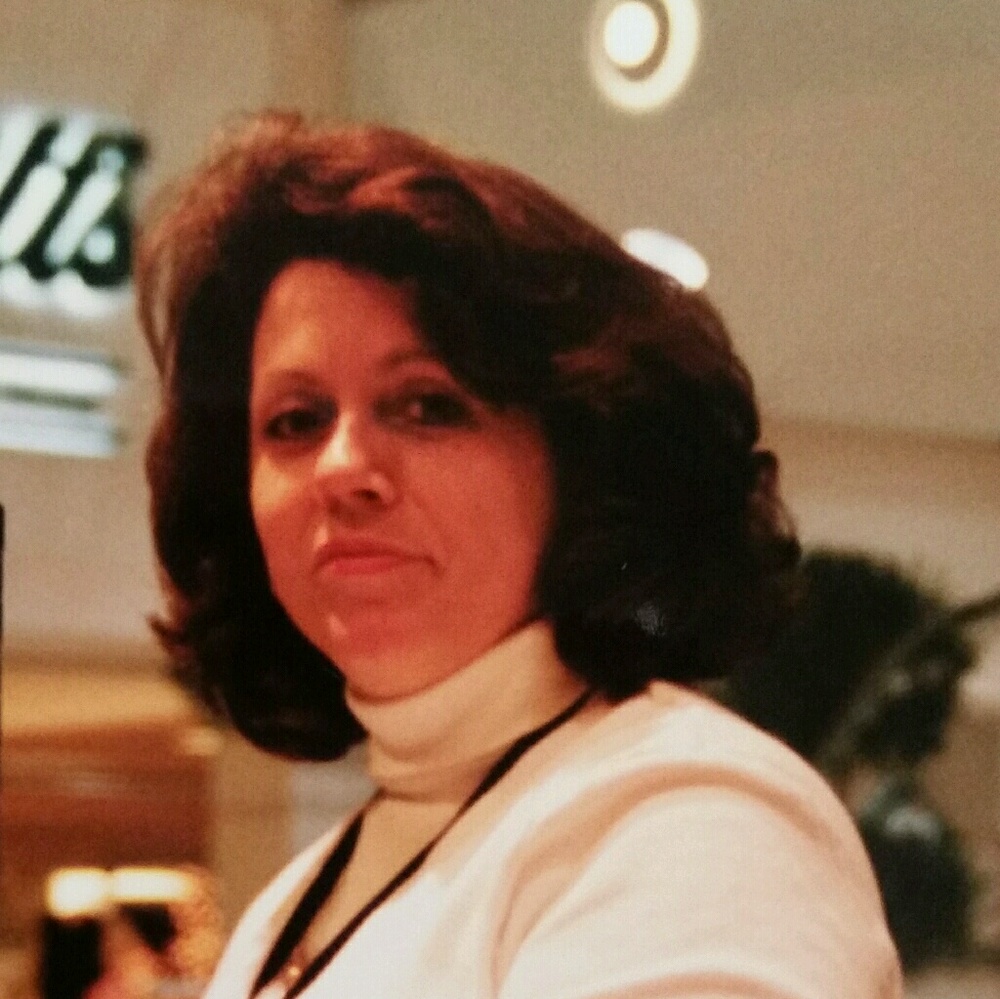 Meet your Posher, Debbie